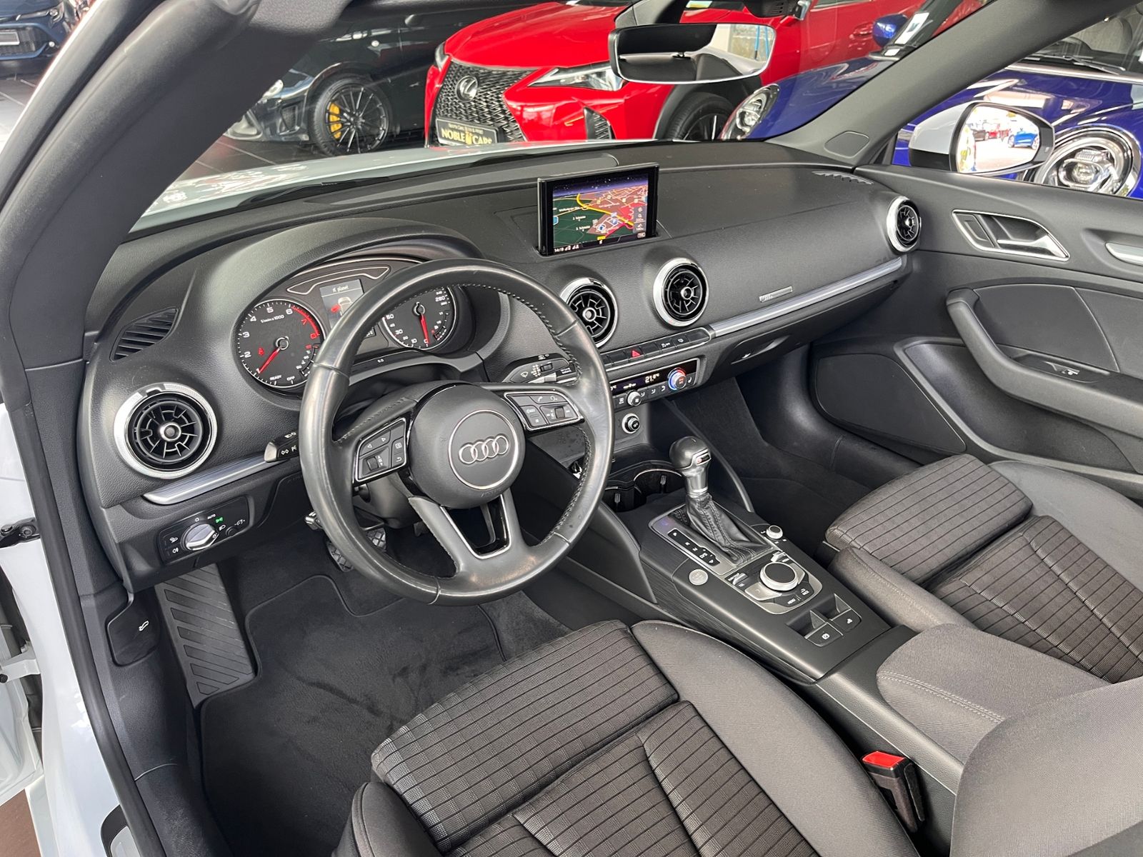 Fahrzeugabbildung Audi A3 Cabriolet Sport 35 TFSI S tronic AHK NAVI LED