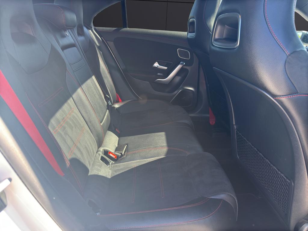 Mercedes-Benz CLA 35 AMG