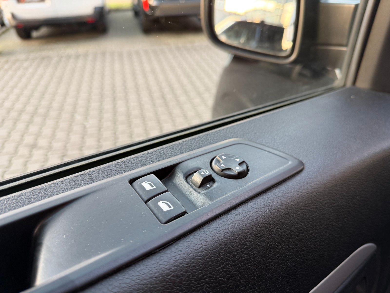 Fahrzeugabbildung Opel Zafira Life Elegance M AHK/Standheizung/8-Sitze!