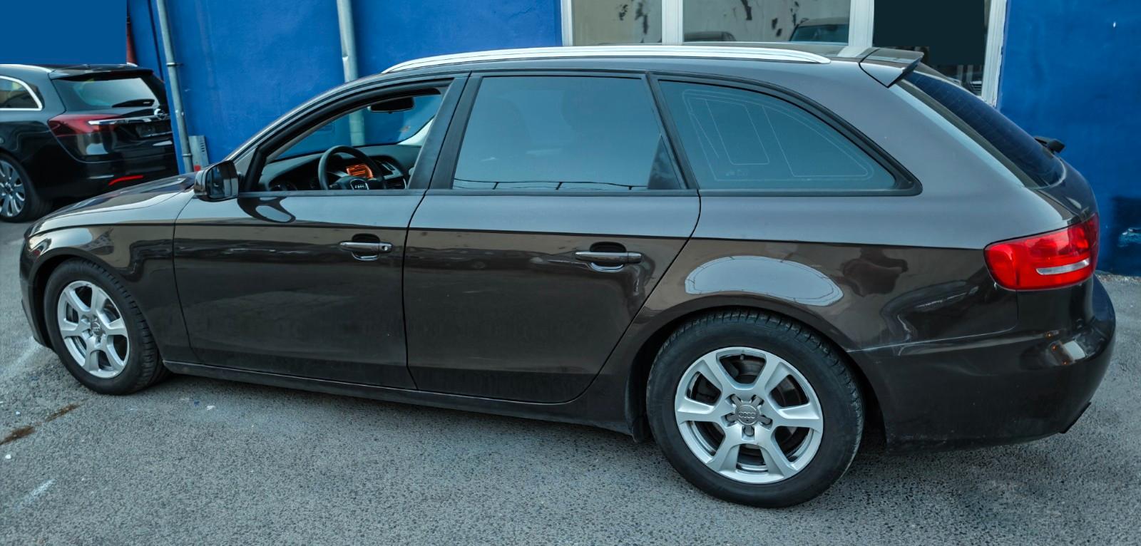 Audi A4 2012 — вигляд ззаду