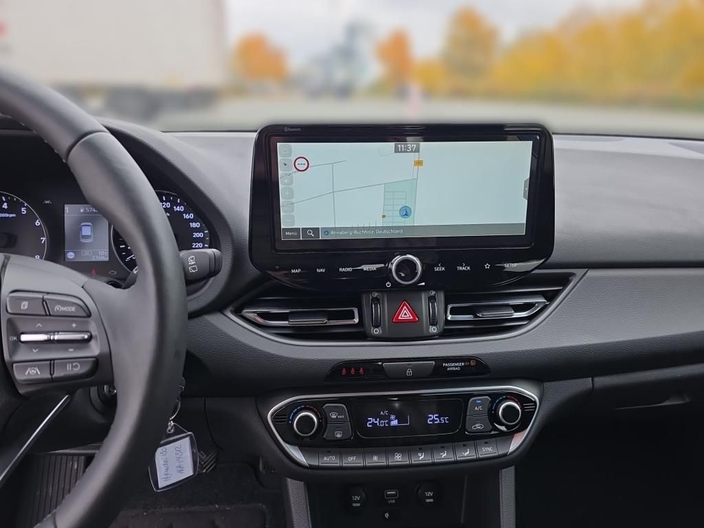Erstes Annaberger Autohaus -  Hyundai i30 Advantage, Navi, Rückfahrkamera, LED, SHZ, L - Bild 9