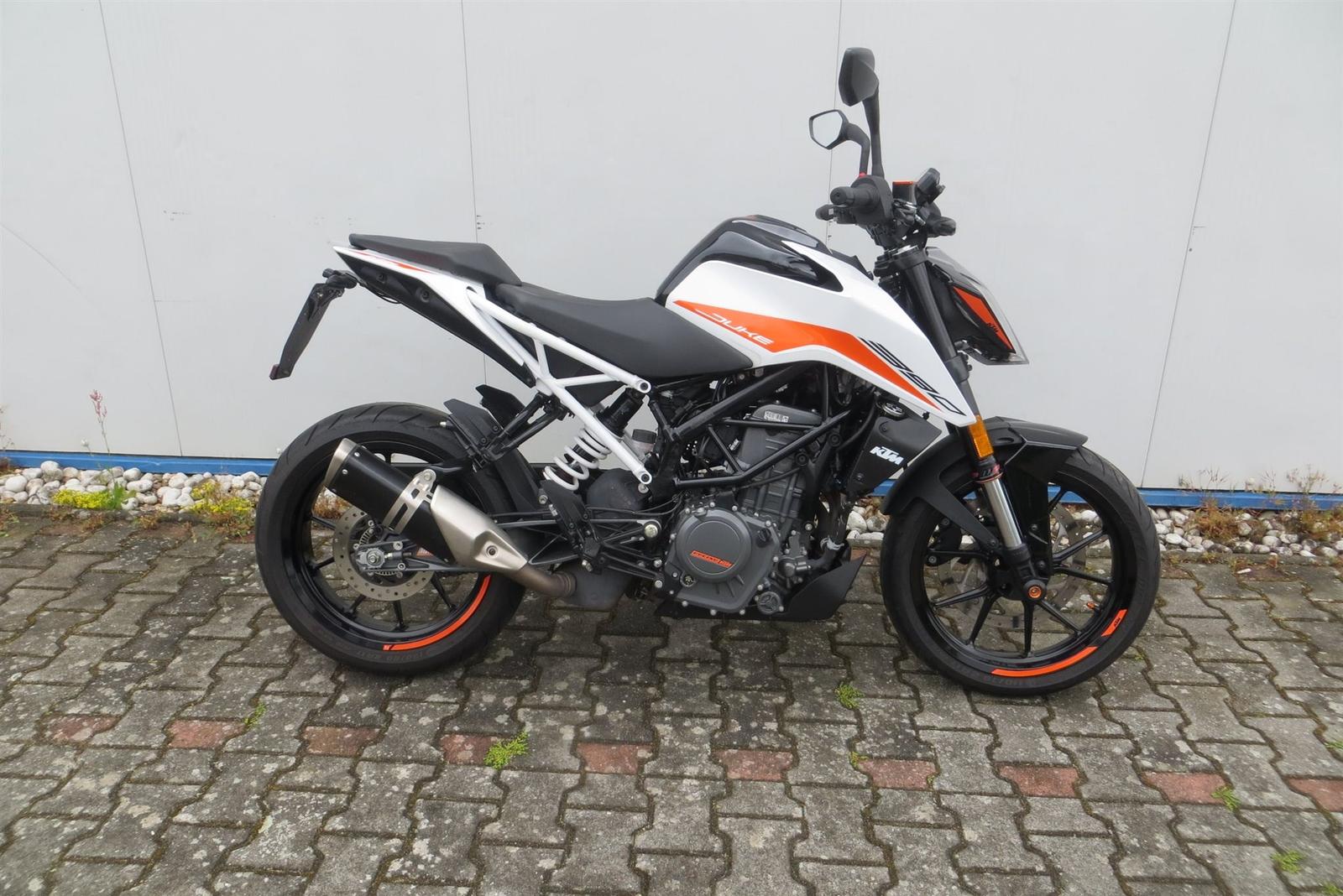 KTM 390 Duke 2021 - Fianzierung möglich