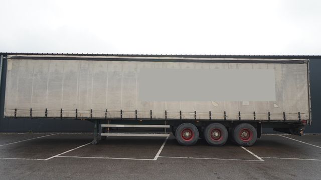 Groenewegen 3 AXLE CURTAINSIDE TRAILER