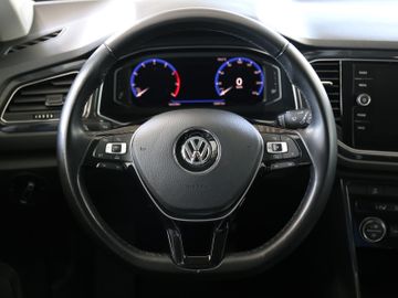 Volkswagen T-Roc 1.5TSI LED SITZHZ NAVI PDC ACC 18ZOLL