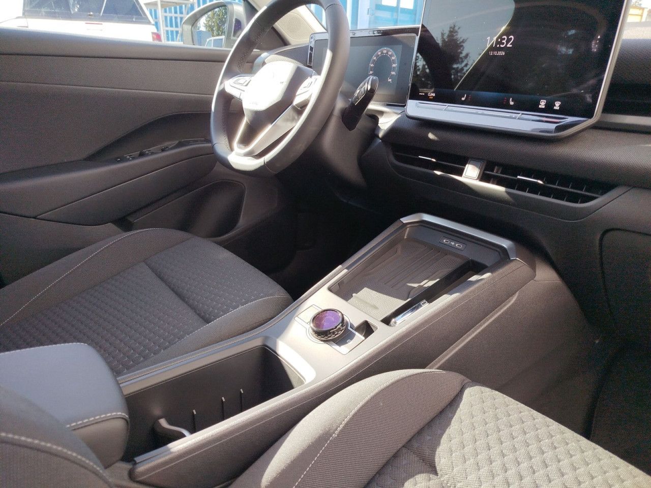 Fahrzeugabbildung Volkswagen T-Roc Life NF 1.5 B 110eTSID7F