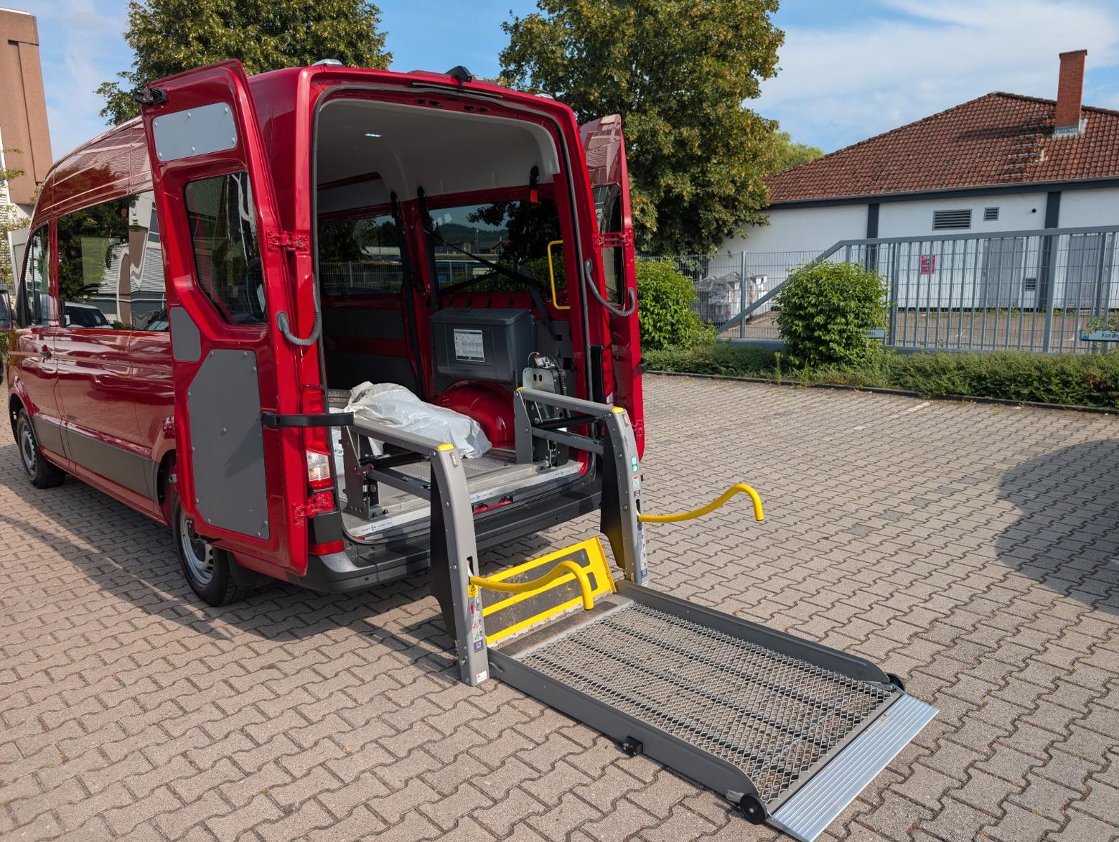 Volkswagen Crafter 35 TDI Kombi Lift Rollstuhltransport, миниатюра 14