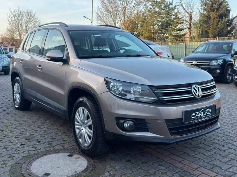 Volkswagen Tiguan Trend & Fun *WENIG-KM*PANORAMA*