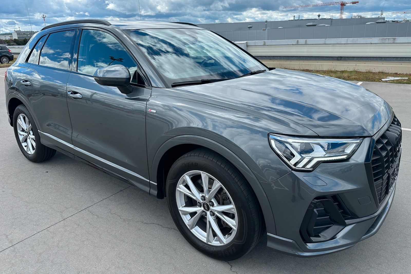Audi Q3 40 TDI Quatt. S Line *PAN*MATRIX*360*NAV*AHK* foto 8