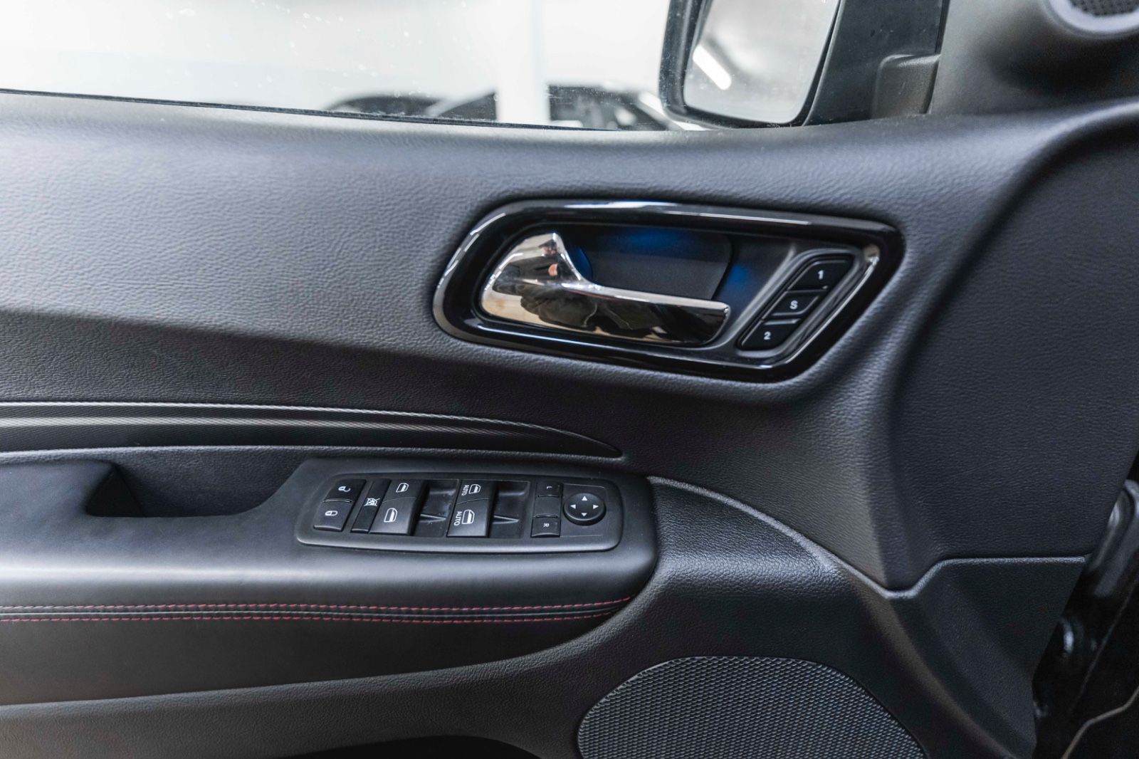 Fahrzeugabbildung Dodge Durango R/T 5.7L LPG AHK LED KAM NAV TOTW M+S