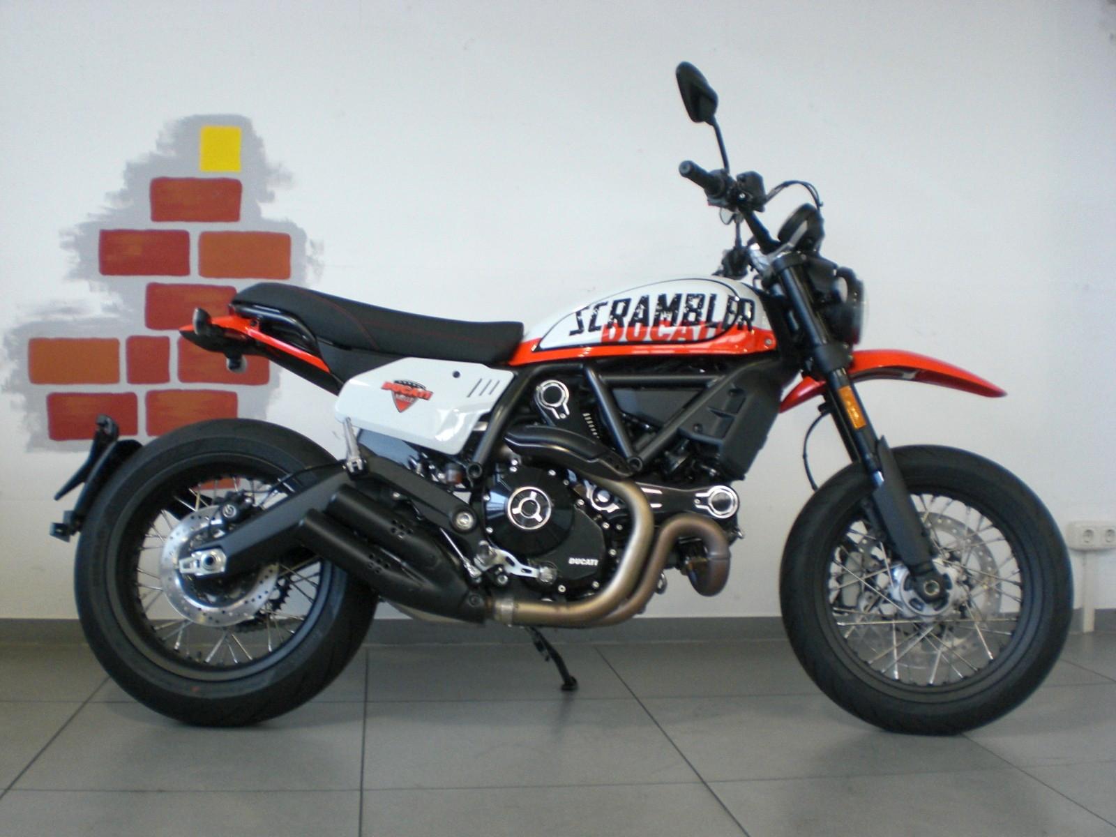 Ducati Scrambler Urban Motard