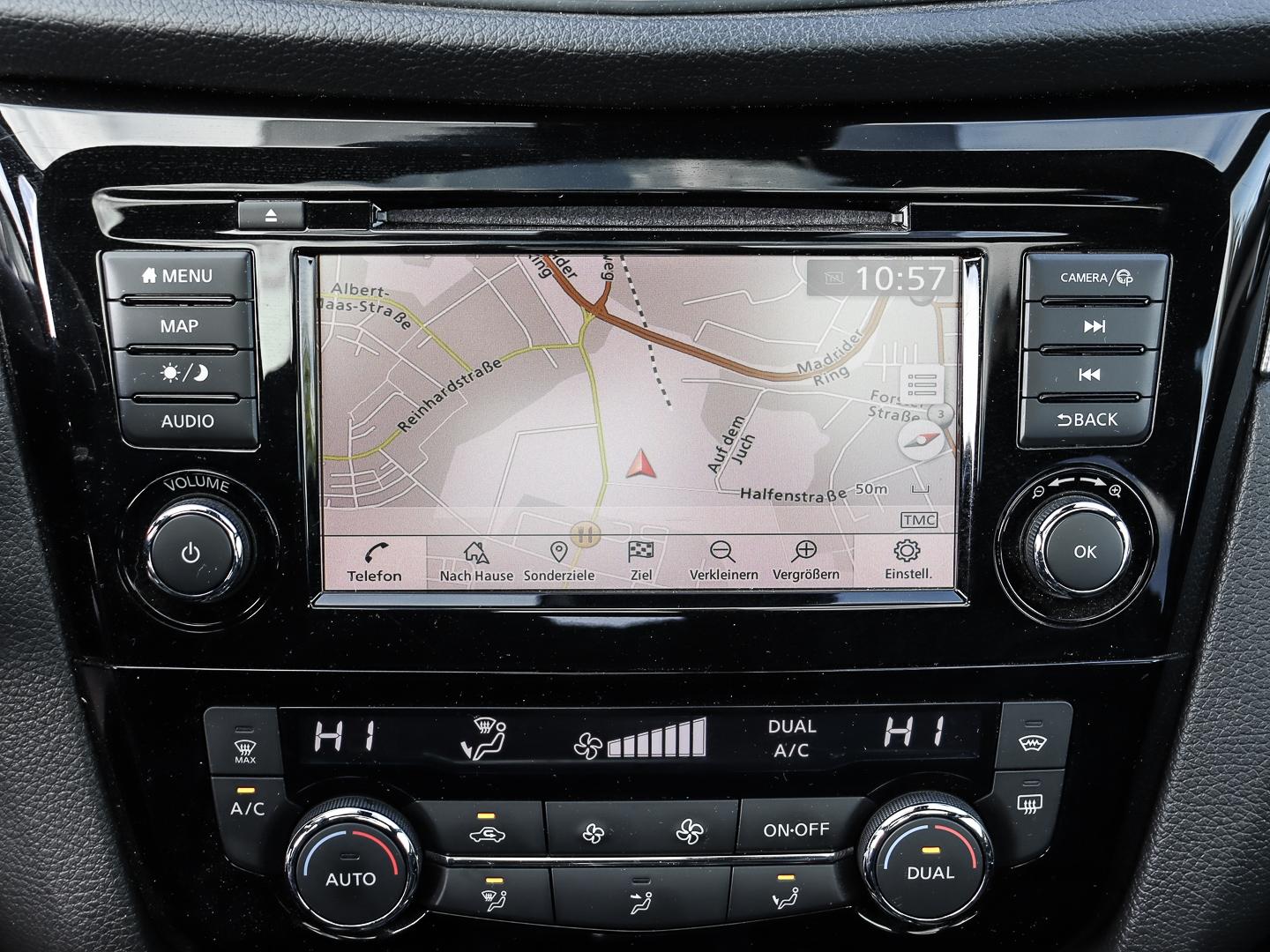 Nissan Qashqai Tekna+ 1.3 DIG-T EU6d-T Panorama Navi Le