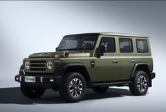 BAW BAW 212 4WD Leder LED GSD SHZ CAM Seilwinde STM+