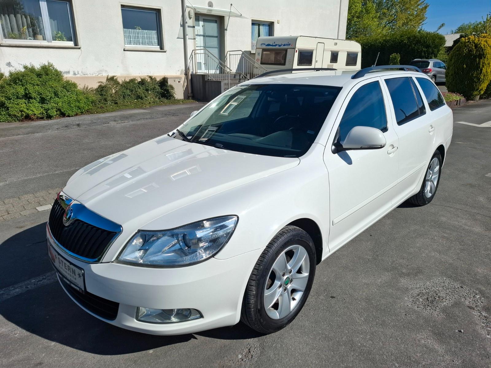 Skoda Octavia Combi Elegance/TOPZUSTAND/1HAND/NAVI