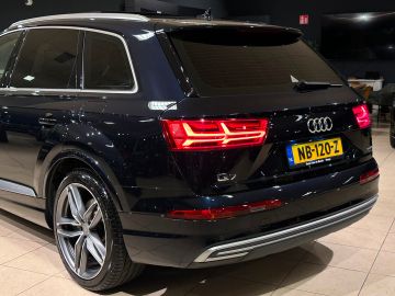 Audi Q7 - 10