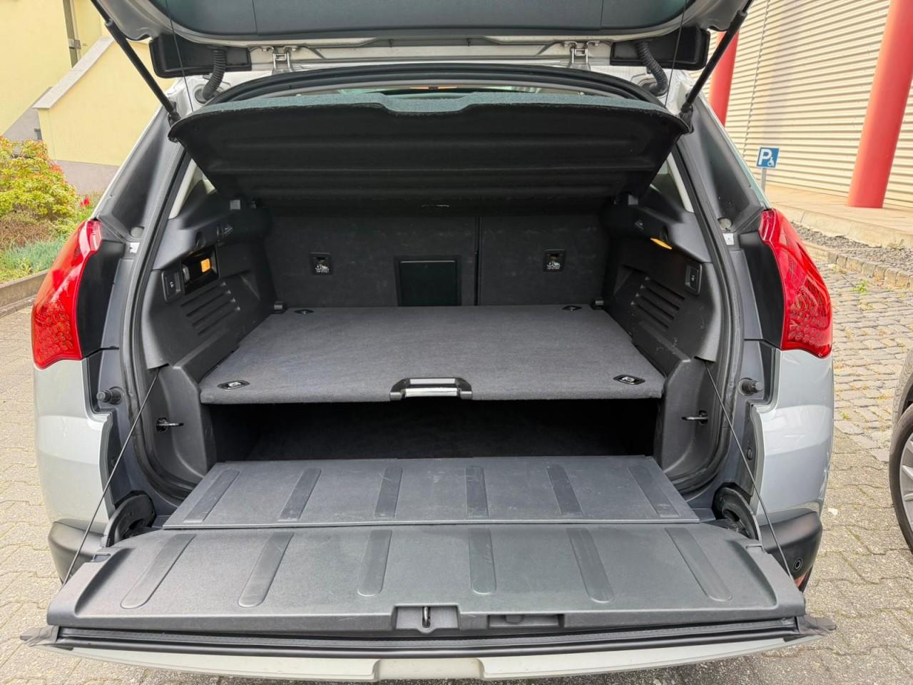 Peugeot 3008 Premium Klima Einparkhilfe Panoramadach