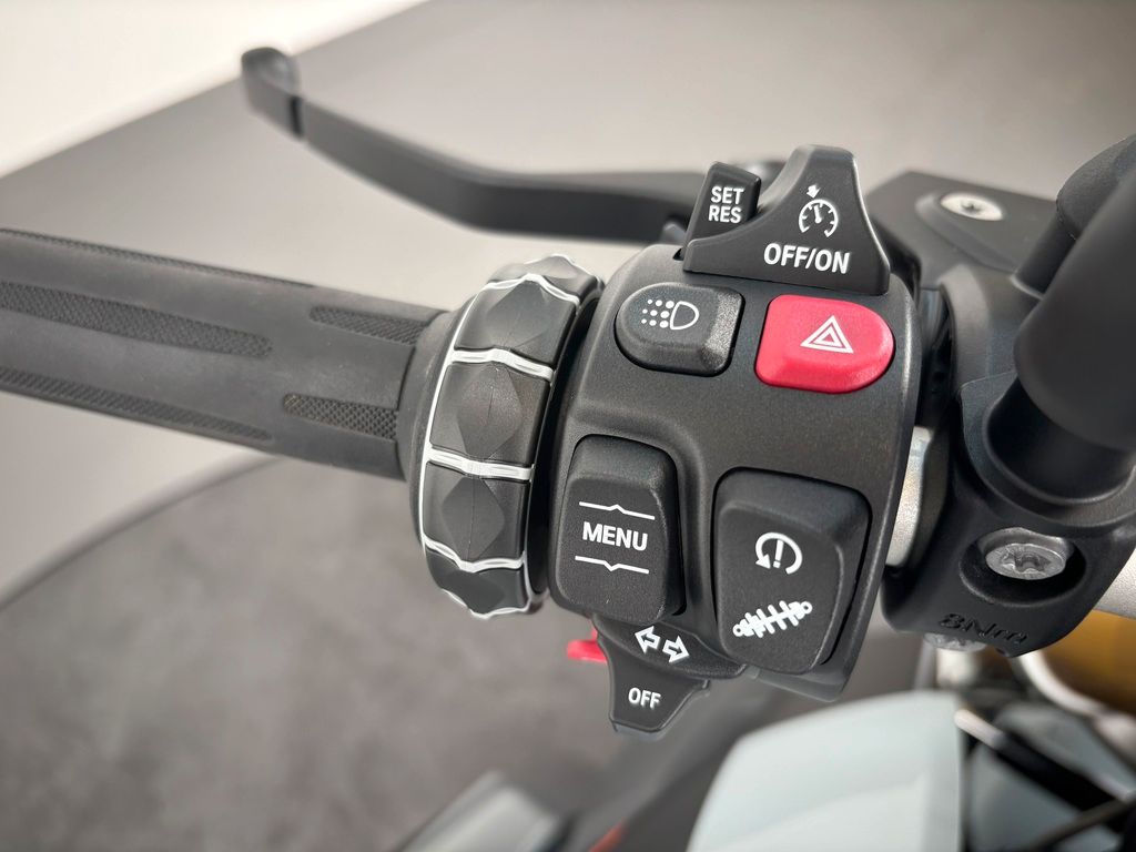 Fahrzeugabbildung BMW R 1250 R *1. HAND *VIEL AUSSTATTUNG
