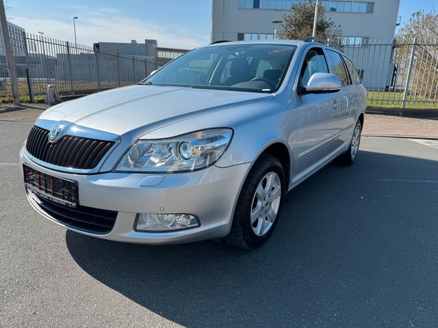 Skoda Octavia Combi 2.0l TDI Automatik Navi SHZ PDC HU