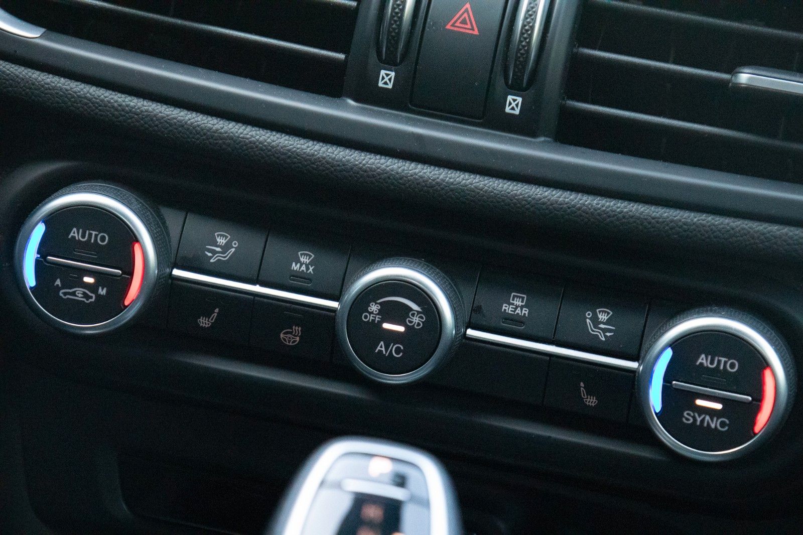Fahrzeugabbildung Alfa Romeo Giulia MY 24 Veloce 2.0 vom AR Vertragshändler
