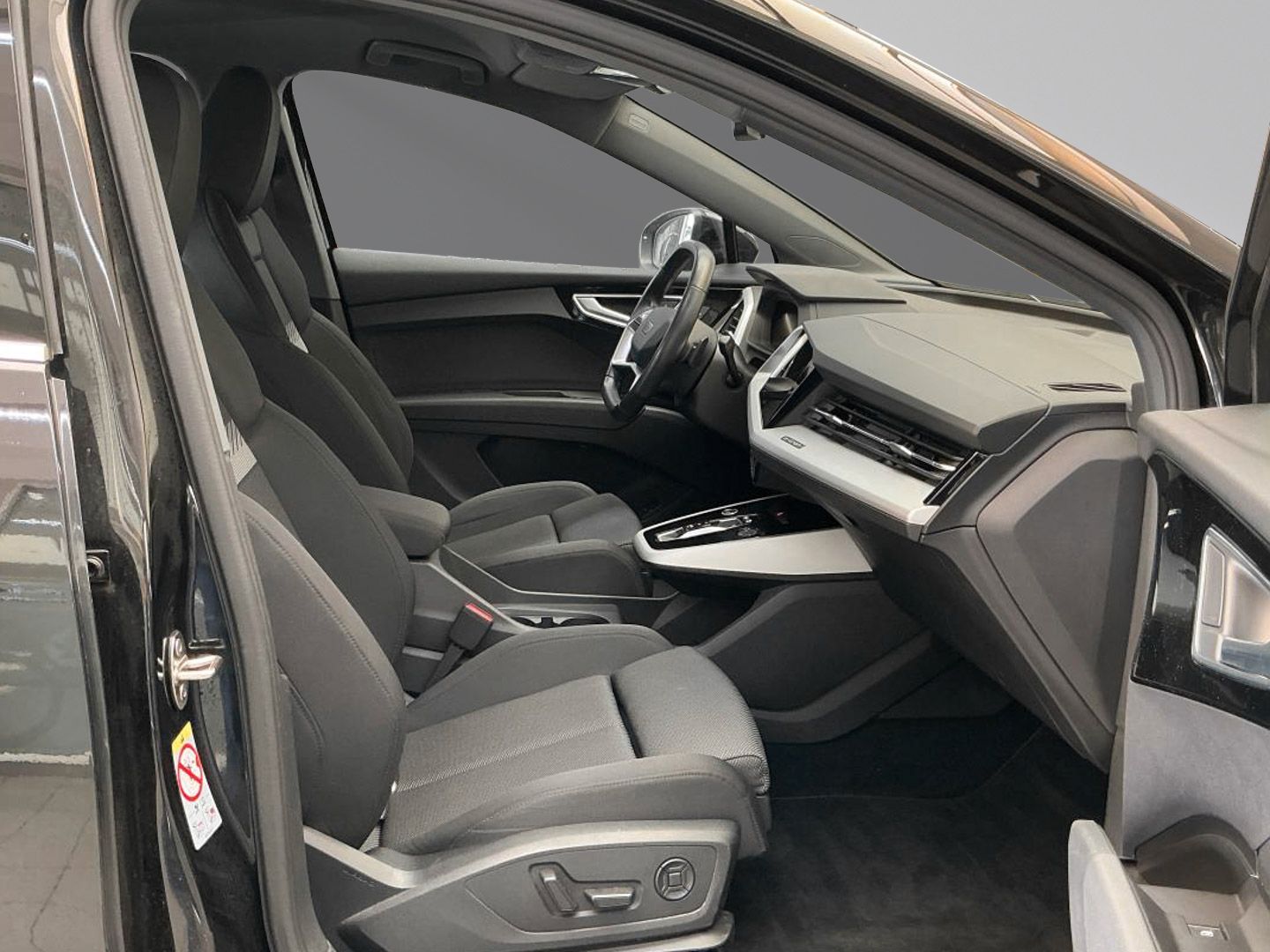 Audi Q4 e-tron MMI Matrix-LED ACC Memory Sitzheizung imagem 3