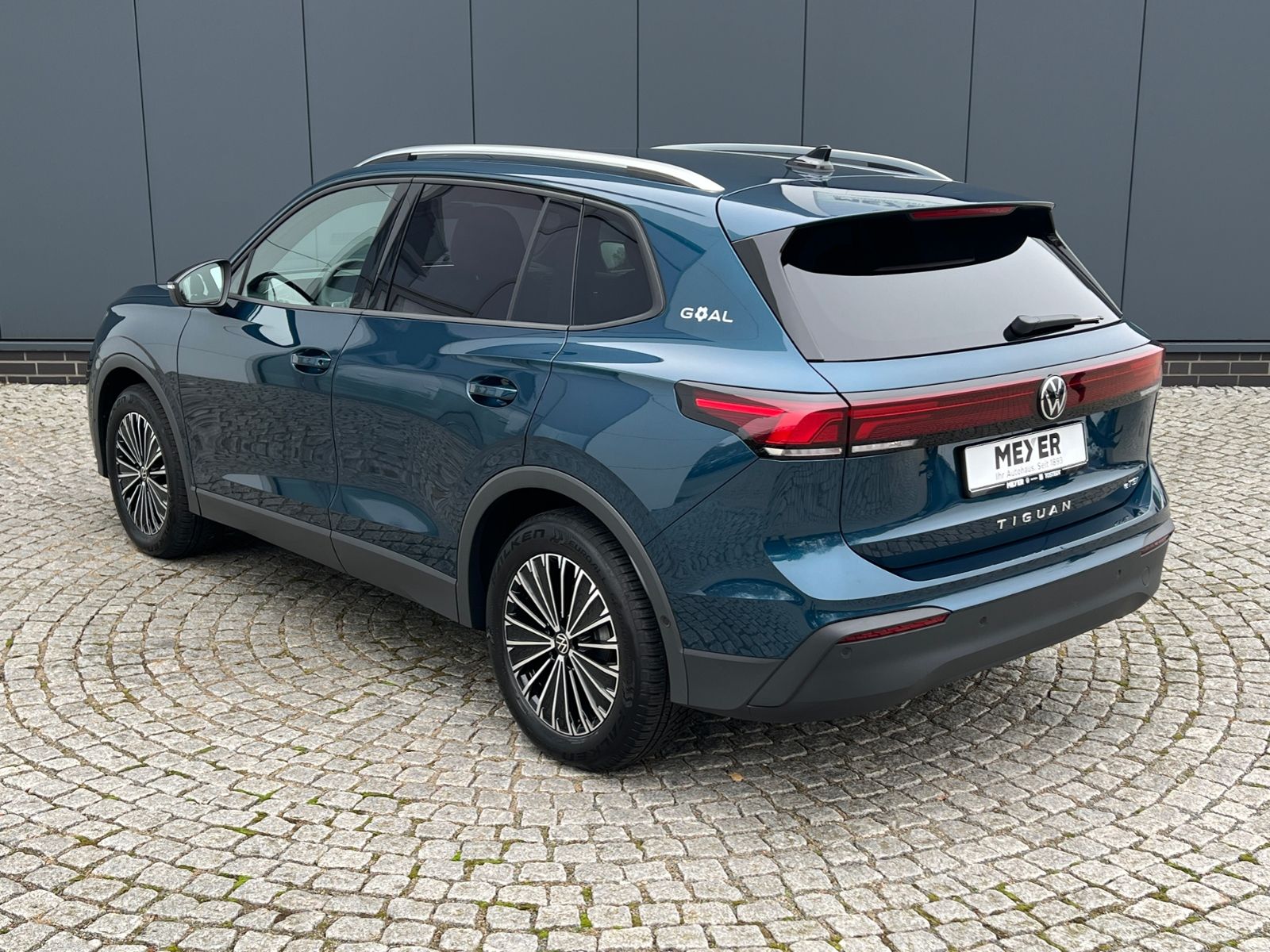 Fahrzeugabbildung Volkswagen Tiguan GOAL 1.5 eTSI DSG *AHK,LED,Kamera,LM'-18*