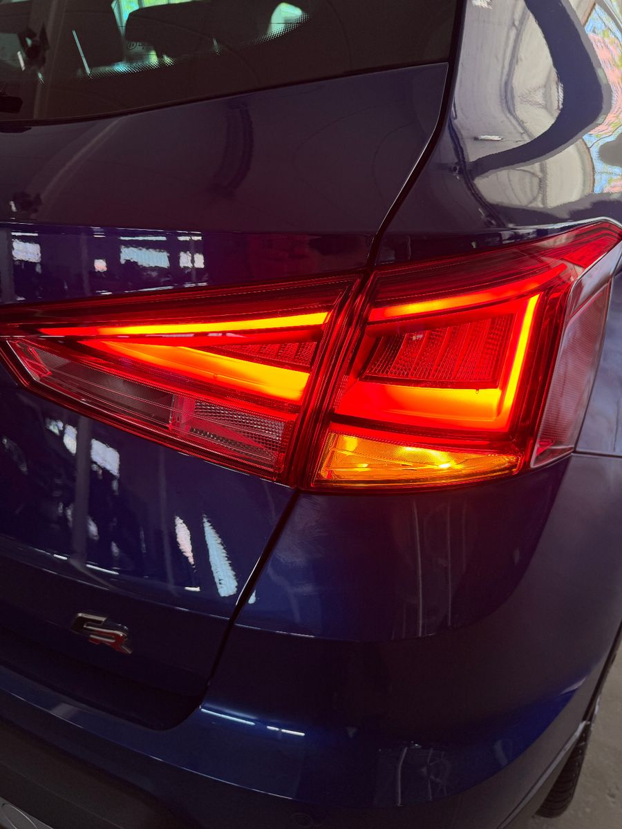 Fahrzeugabbildung SEAT ARONA SPORTPAKET FR-LINE DSG ACC LED BEATS KESSY