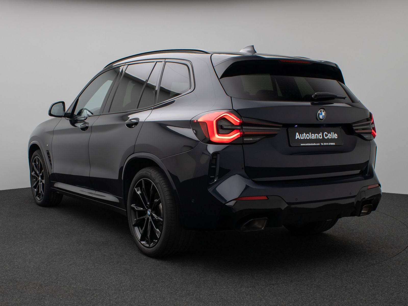 Fahrzeugabbildung BMW X3 xD20d M Sport Panorama Kamera Laser HUD HiFi