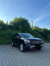 Mercedes-Benz ML 350 BlueTEC 4MATIC - - Mercedes-Benz ML-Klasse von privat