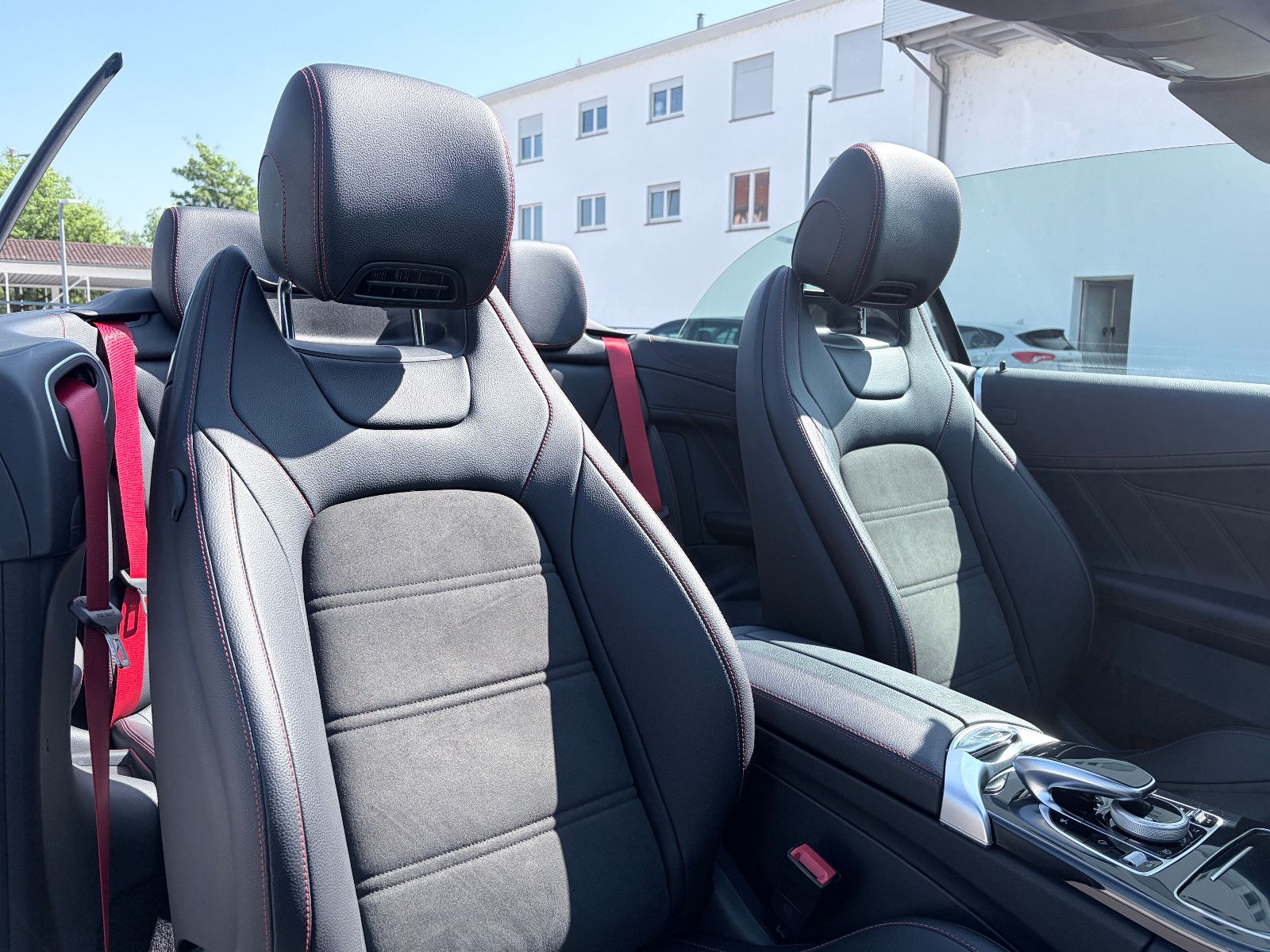Mercedes-Benz C 300d AMG PLUS COMAND HUD DISTRONIC BURMESTER foto 13