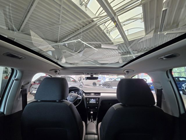 SKODA Rapid — Foto 22