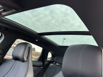 BYD Seal U EV Design HUD+KeyLess+LED+Pano+SD+SHZ