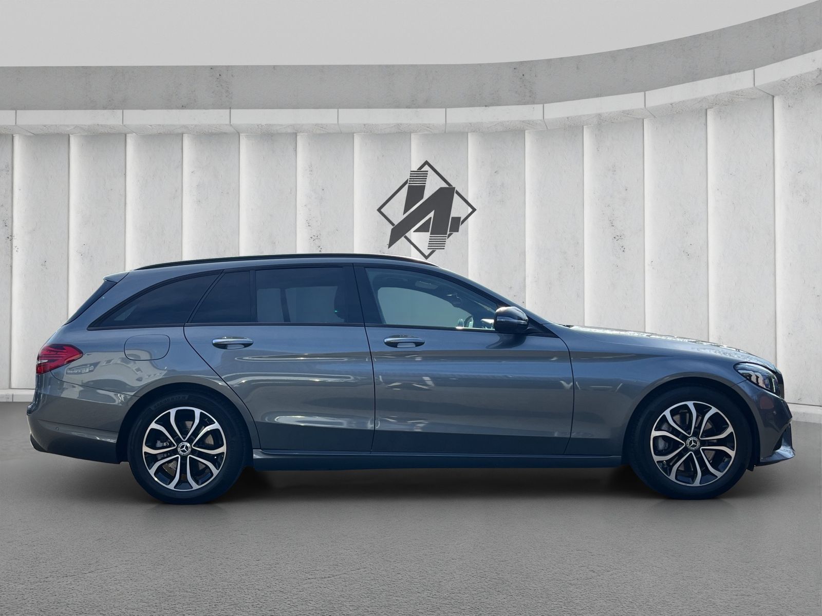 Fahrzeugabbildung Mercedes-Benz C 300 T*Night-Paket*LED*360°-Cam*SHZ*