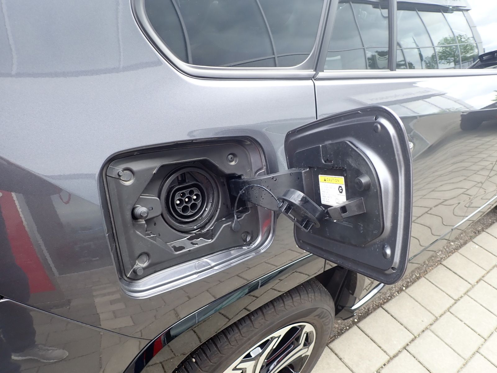 Fahrzeugabbildung Toyota RAV 4 Plug-in Hybrid 4x4