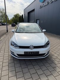 Volkswagen Golf - 3