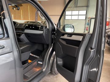 MYAUTOCENTER – Gebraucht- und Jahreswagen mit Werkstattservice in Pfaffenhofen Volkswagen T6 Multivan Highline 4Motion *AHK*7-Sitzer*LED*