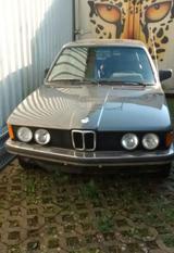 BMW  BMW E21 320/6  Oldtimer von 1978 (restau... - BMW 320 mit Benzin-Antrieb: E21
