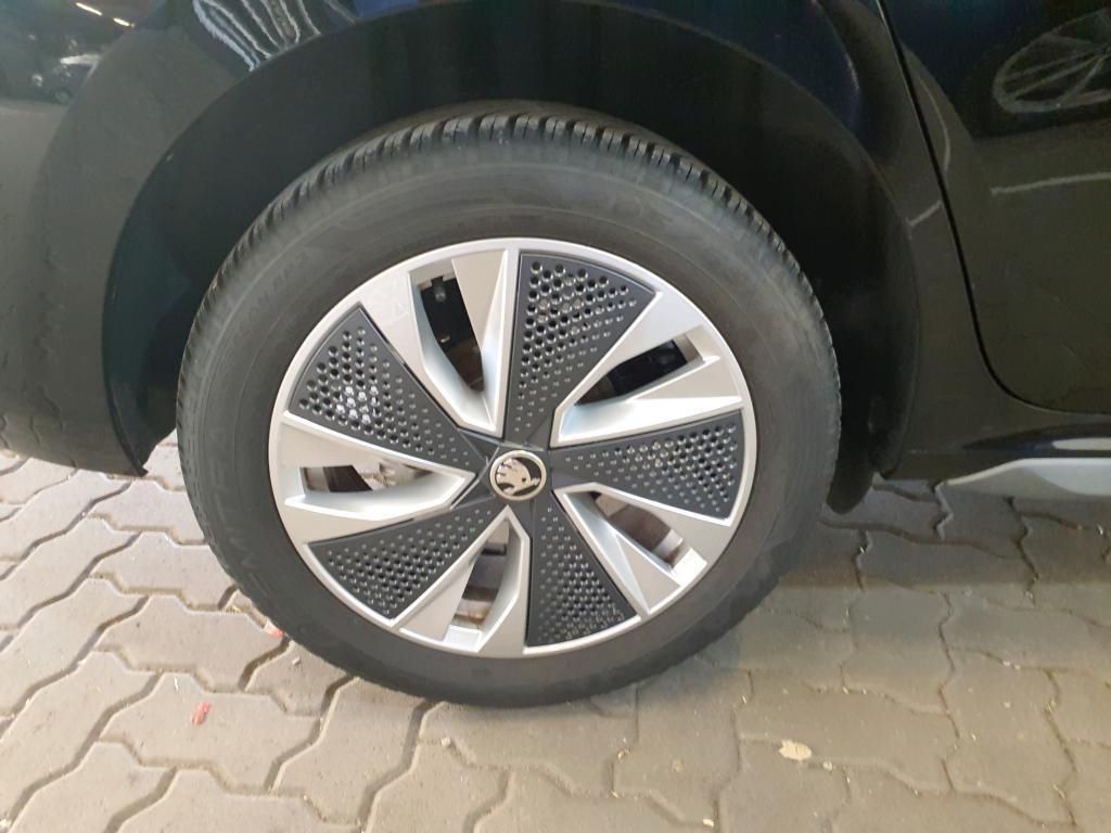 Skoda Kamiq Selection 1.0 TSI 85kW Klima*PDC*RFK*SH