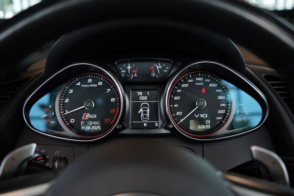 Audi R8