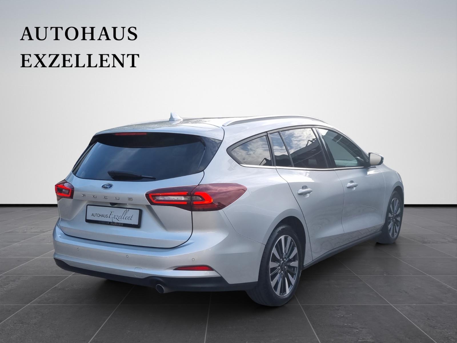 Ford Focus Turnier Titanium X*LED*1HD*ALU*ACC*PDC*SHZ