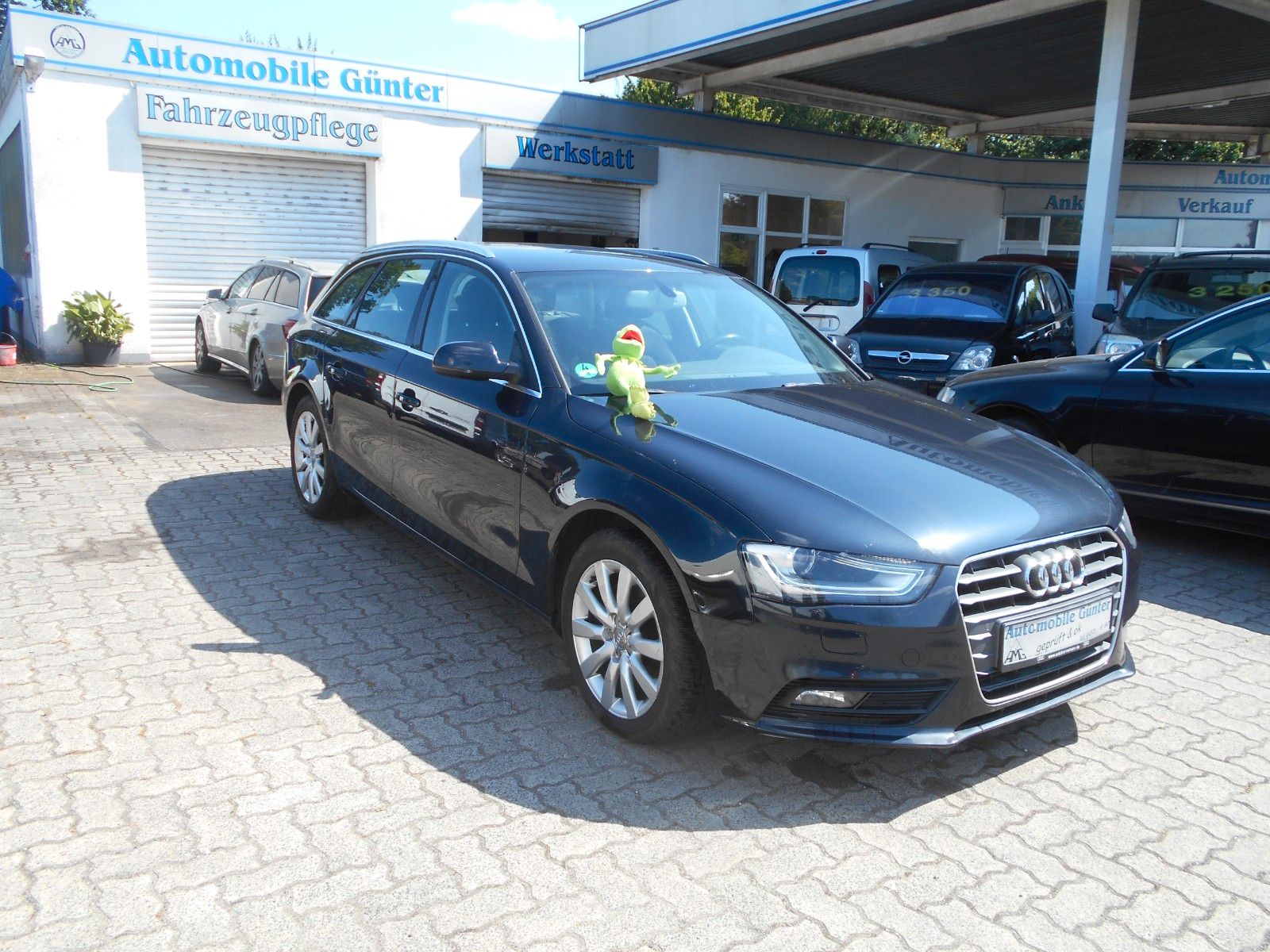 Audi A4 - 1
