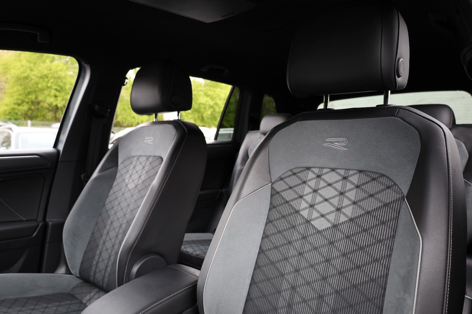 Volkswagen Tiguan Allspace R-Line 4Motion 7-SITZE KAMERA IQ foto 21