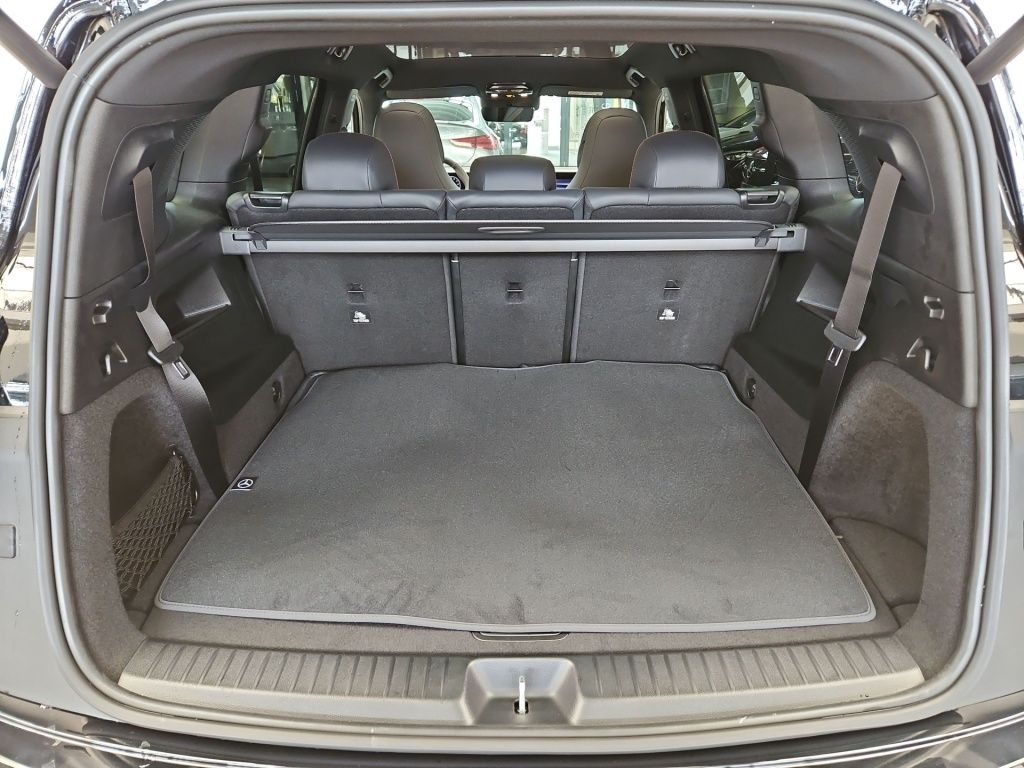 Fahrzeugabbildung Mercedes-Benz GLB 250+ mit EQ Technologie +AHK+DynLicht+Pano+
