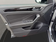 VW R-Line 4Motion 2.0TSI Black Style AHK Pano LED