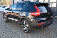 Fahrzeugabbildung Volvo XC40 T5 Recharge R-Design*360°*STDHZG*PANO*
