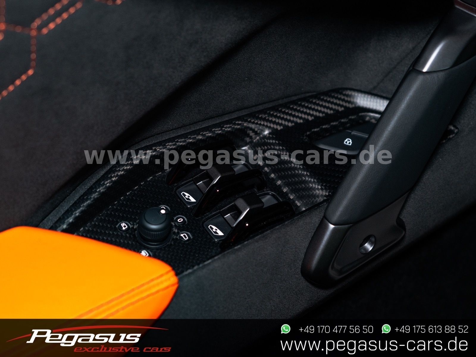 LAMBORGHINI Revuelto - 44