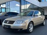 Volkswagen Passat Lim. 2.5 V6 TDI Aut. Highline | Xenon - Volkswagen Passat: 2.5