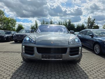 Porsche Cayenne - 10