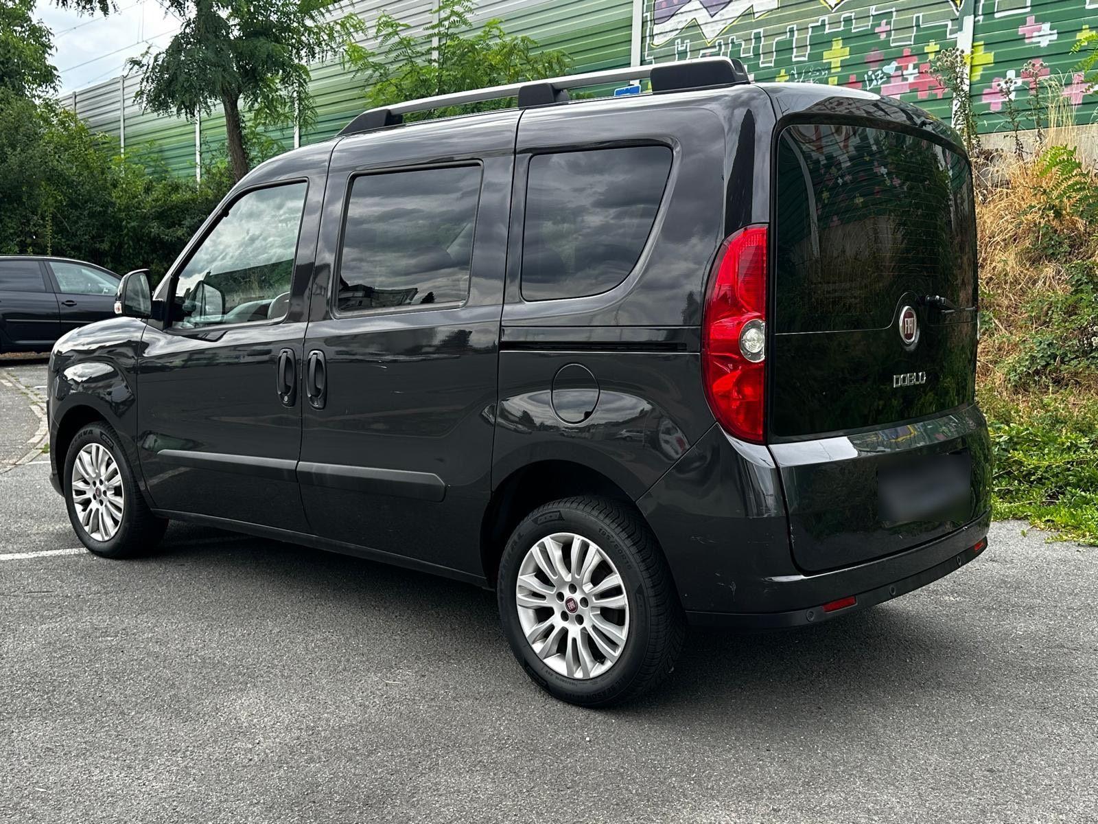 Fiat Doblo 2013 — interior