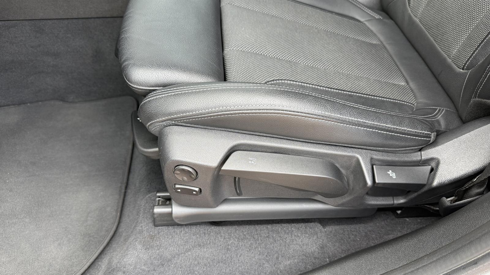 BMW X3 xDrive20d xLine LED Navi Komfortzg SHZ PDC Te