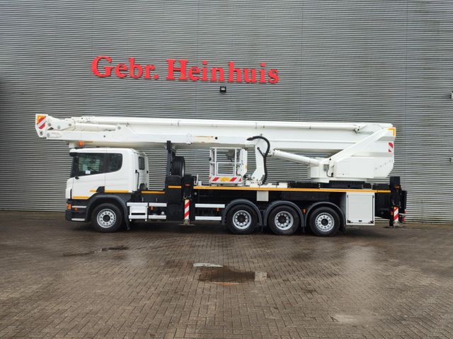 Scania P410 8x4 Tridem Bronto Skylift S70XDT