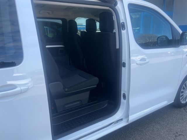 Fahrzeugabbildung Opel Zafira Life 2.0 D, L Selection AHK, Navi, 9-Sitz